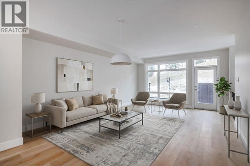 5-3425 Hilltown Dr, Kelowna, BC, V1V0H4 | Card Image