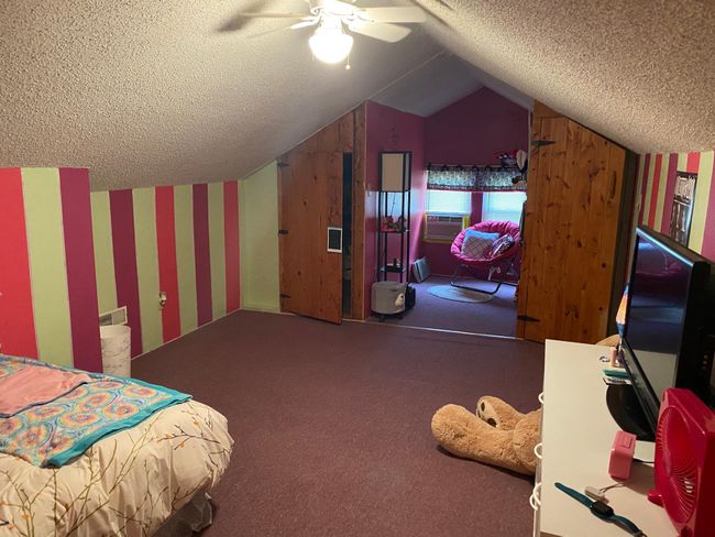 Bedroom upstairs | Image 16