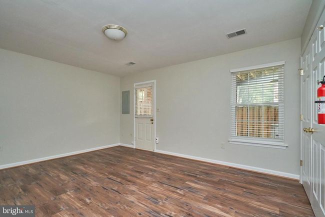 6362 Dakine Cir, Townhouse with 3 bedrooms, 4 bathrooms and null parking in SPRINGFIELD VA | Image 7