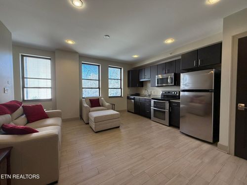 203-603 W Main St, Knoxville, TN, 37902-2604 | Card Image