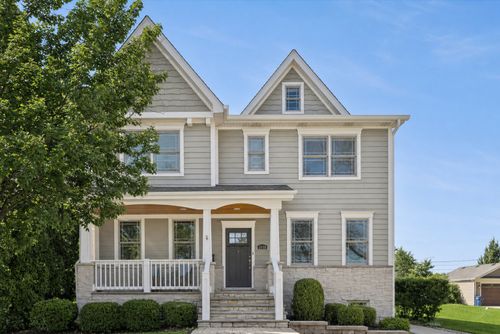 3900 Forest Ave, Western Springs, IL, 60558-1048 | Card Image