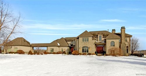 7260 Country View Ln, Clarence Ctr, NY, 14032-9408 | Card Image