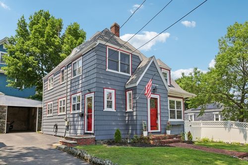 24 Brown St, Melrose, MA, 02176-5310 | Card Image