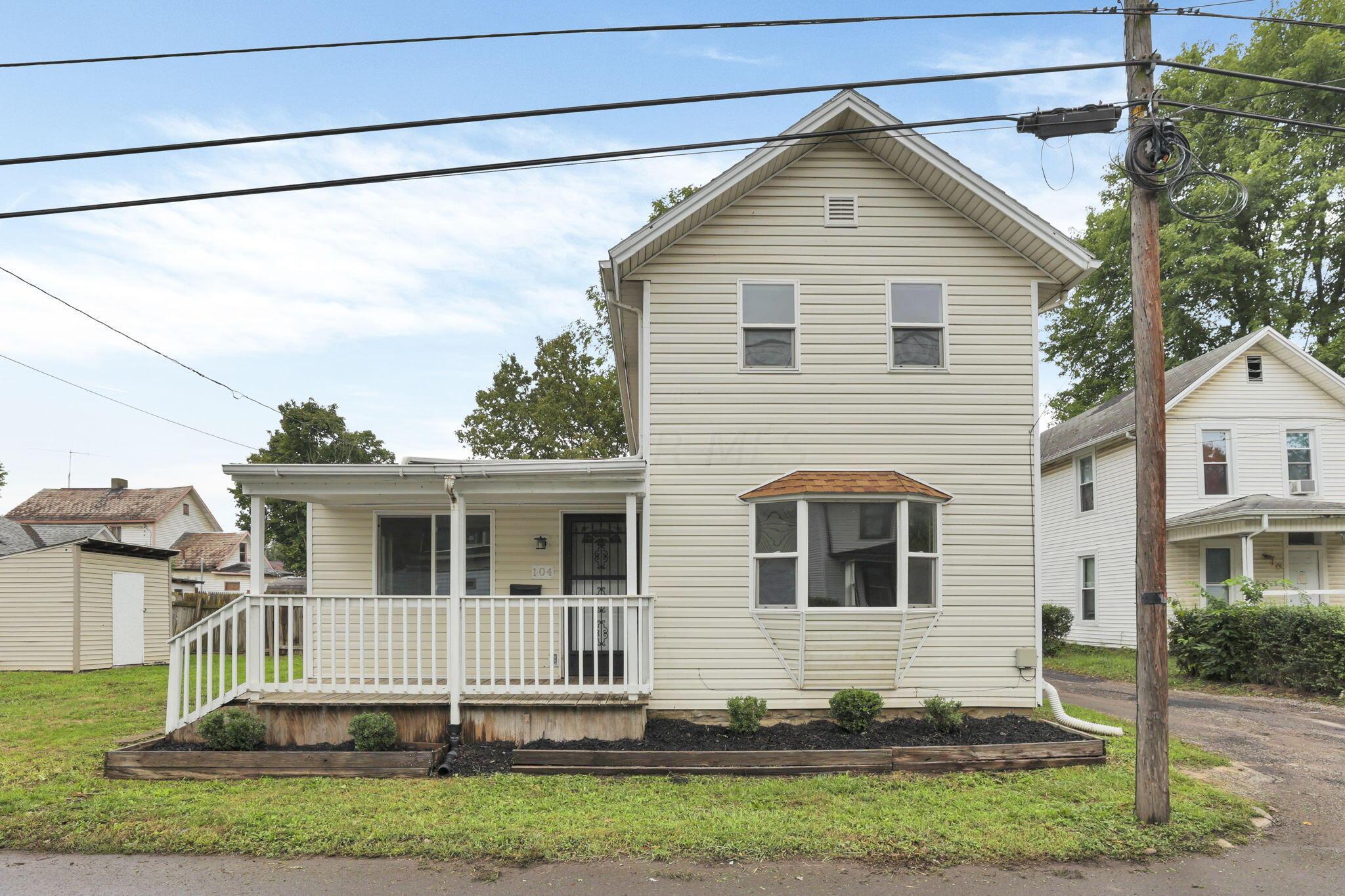 Fleek Ave, Newark, OH 43055