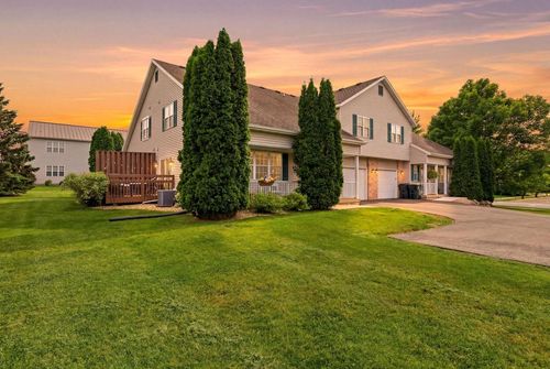1183 Homestead Dr, Sun Prairie, WI, 53590-4400 | Card Image