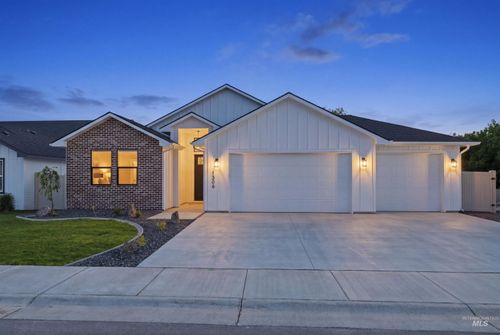 1306 Birch St, Parma, ID, 83660-1034 | Card Image