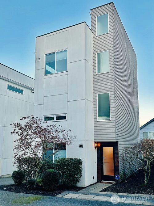 3412 22nd Ave W, Seattle, WA, 98199-2309 | Card Image