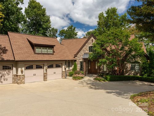 21 Windcliff Dr, Asheville, NC, 28803-9532 | Card Image