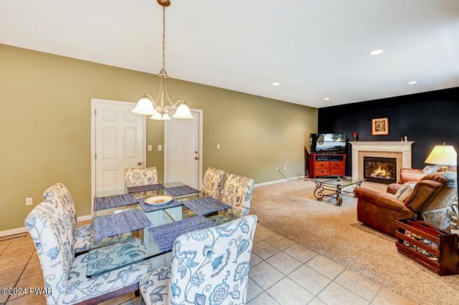 Breakfast Nook | Image 21