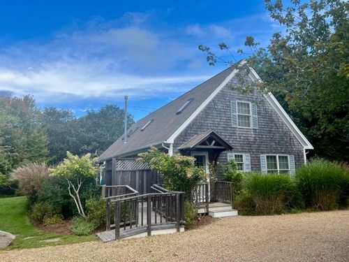 10 Trotters Ln, West Tisbury, MA, 02575-5522 | Card Image