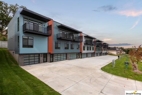 634 N 46th St, Omaha, NE, 68132-2508 | Card Image