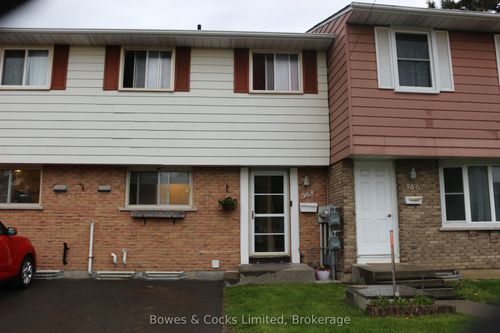 968 Oakview Ave, Kingston, ON, K7M6W8 | Card Image