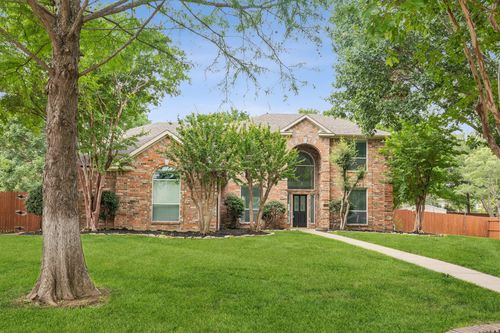 302 Chestnut Cove Cir, Southlake, TX, 76092-5104 | Card Image