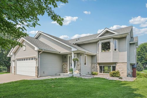 7951 Joseph Ct, Lino Lakes, MN, 55014-2457 | Card Image