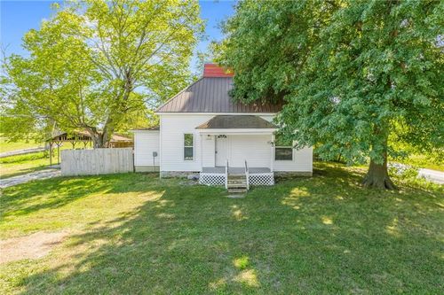 13018 Se Tait Park Dr, Braymer, MO, 64624-9279 | Card Image