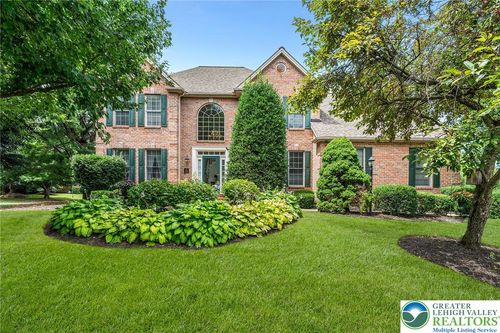 5050 Drummond Cir, CENTER VALLEY, PA, 18034-8936 | Card Image