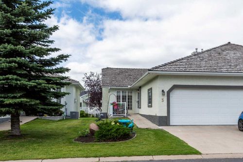 3 Strathmore Lakes Bay, Strathmore, AB, T1P1L8 | Card Image