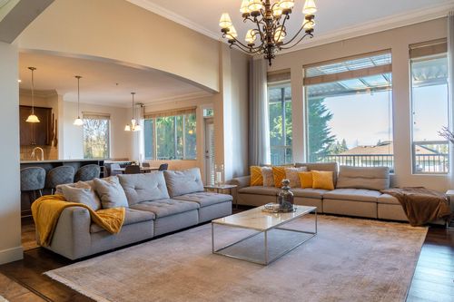 10707 248 St, Maple Ridge, BC, V2W1G6 | Card Image