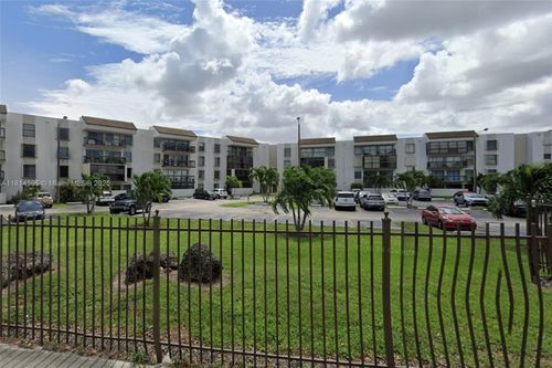 apt-101-2-1300 Sw 122nd Ave, Miami, FL, 33184-2814 | Card Image