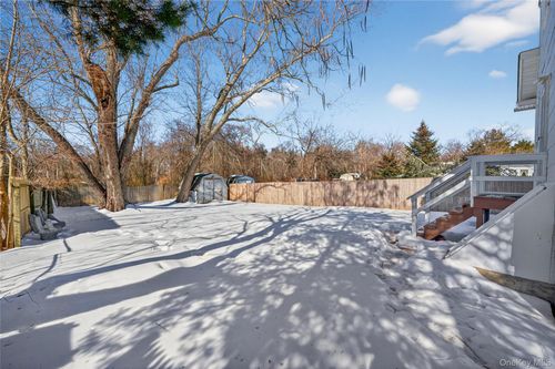 644 Northville Tpke, Riverhead, NY, 11901-4717 | Card Image