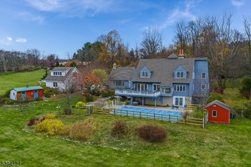 56 Zellers Rd, Long Valley, NJ, 07853-3645 | Card Image