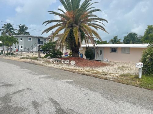 185 Gardenia St, Tavernier, FL, 33070-2209 | Card Image