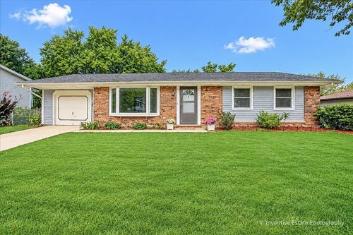 319 Kemah Ln, Schaumburg, IL, 60193-1471 | Card Image