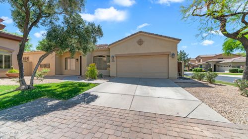 2031 W Periwinkle Way, Chandler, AZ, 85248-4271 | Card Image
