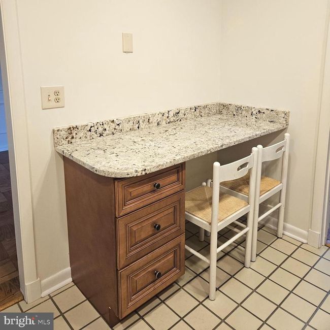 APT-205 - 1 Smeton Pl, Condo with 2 bedrooms, 2 bathrooms and null parking in TOWSON MD | Image 8