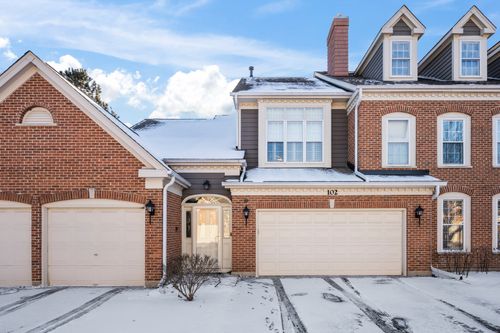 102 Yale Ct, Glenview, IL, 60026-5915 | Card Image