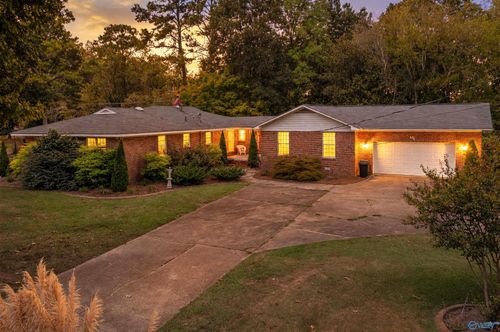 600 Cherry Laurel, Gadsden, AL, 35901 | Card Image