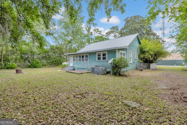 203 E 5 Th St, House other with 3 bedrooms, 1 bathrooms and null parking in Woodbine GA | Image 4
