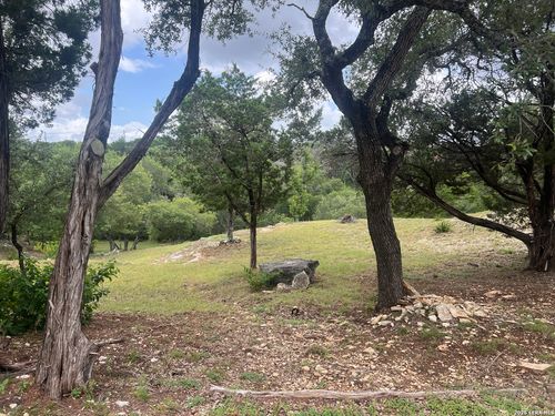 439 Twilight Dr, Canyon Lake, TX, 78133-6530 | Card Image