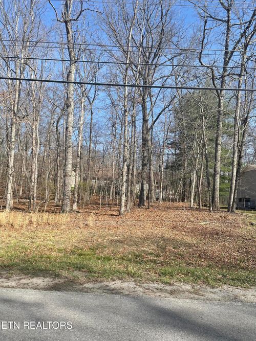 359 Lakeview Dr, Crossville, TN, 38558-7054 | Card Image