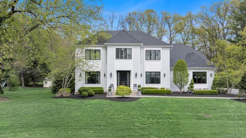 12 Dalewood Dr, Suffern, NY, 10901-4309 | Card Image