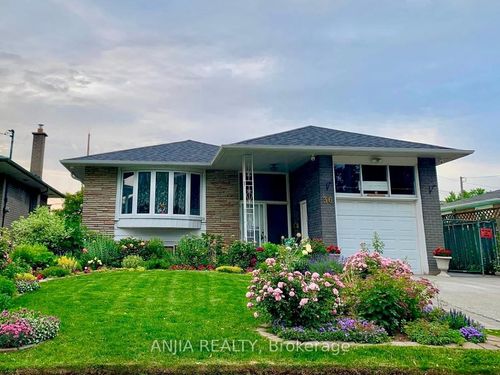 36 Birchard St, Scarborough, ON, M1T1Z2 | Card Image