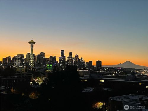 a-321 W Olympic Pl, Seattle, WA, 98119-3719 | Card Image