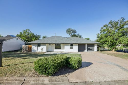 5101 Woodmoor Dr, Austin, TX, 78721-1616 | Card Image