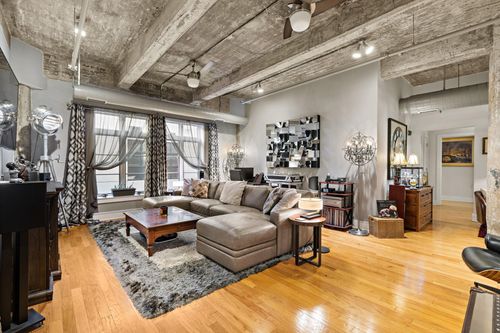 4c-140 Bay St, Jersey City, NJ, 07302-5909 | Card Image