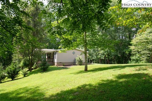 184 Sanctuary Dr, Crumpler, NC, 28617-9703 | Card Image