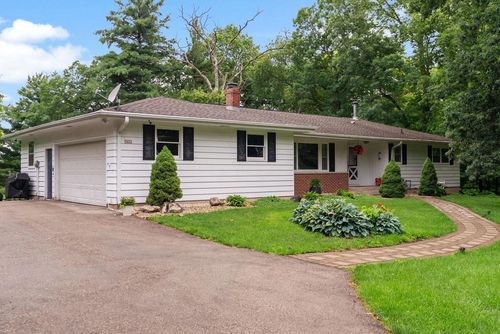 7053 Fawn Lane, BRISTOL, WI, 53590 | Card Image