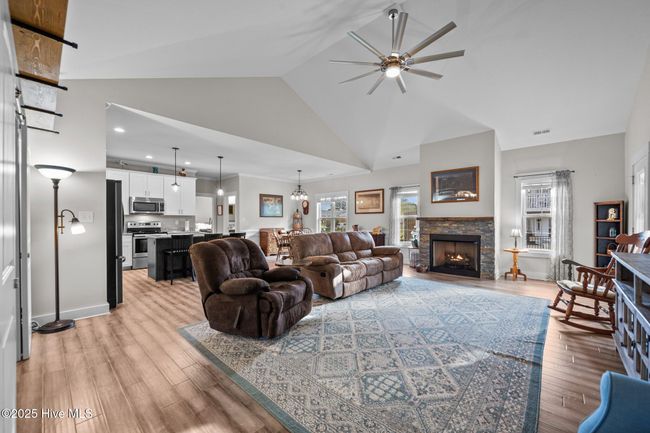 442 Crows Nest Ln, House other with 3 bedrooms, 2 bathrooms and 2 parking in Sneads Ferry NC | Image 5
