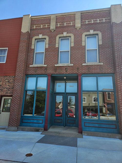 222 Main St W, Wabasha, MN, 55981-1239 | Card Image