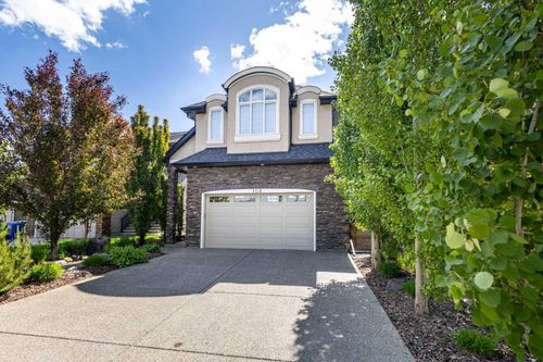 106 Cranarch Landing Se, Calgary, AB, T3M0Z7 | Card Image