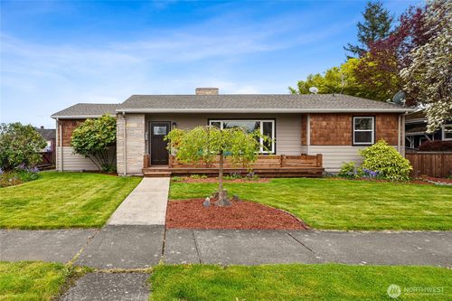 2232 Griffin Ave, Enumclaw, WA, 98022-2723 | Card Image