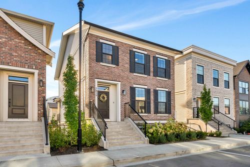 {{alt}} | Card Image