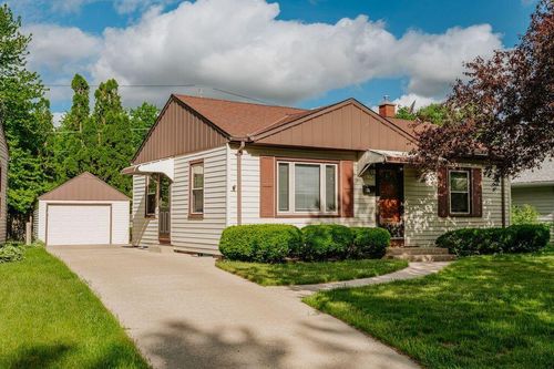 187 N 91st St, Milwaukee, WI, 53226-4517 | Card Image