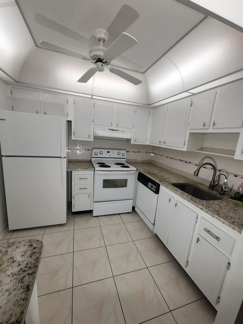 659 Brittany N, Delray Beach, FL, 33446 | Card Image