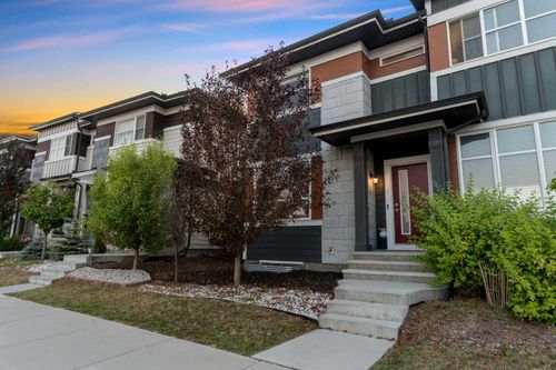 130 Skyview Cir Ne, Calgary, AB, T3N0V3 | Card Image