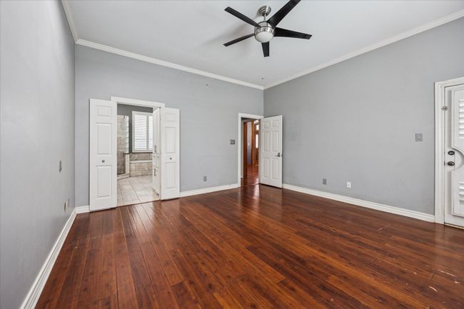 Very spacious with bay style window looking at backyard pool and canal. | Image 27